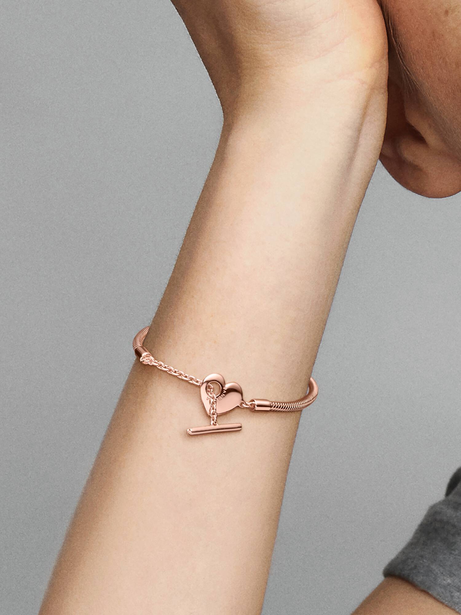 Pulseira com fecho com coração em T