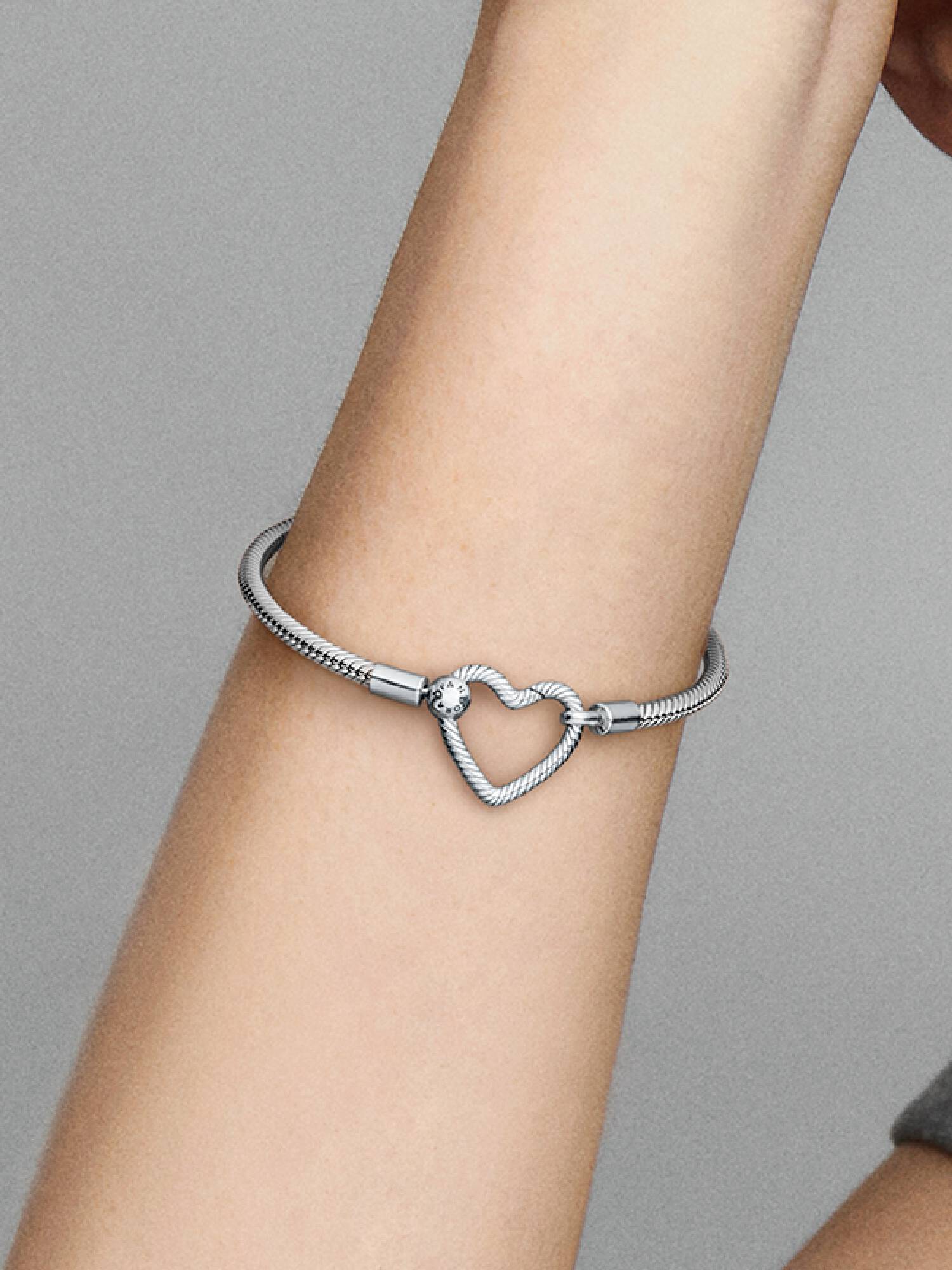 Pulseira Malha Snake Fecho Coração