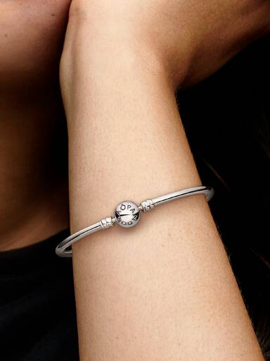 Pulseira com Fecho Logotipo