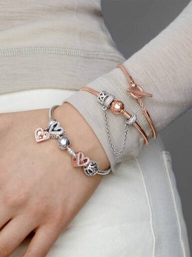 Pulseira com Fecho Logotipo