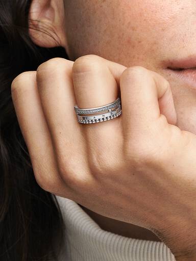 Anel Pandora Signature Pavé & Beads