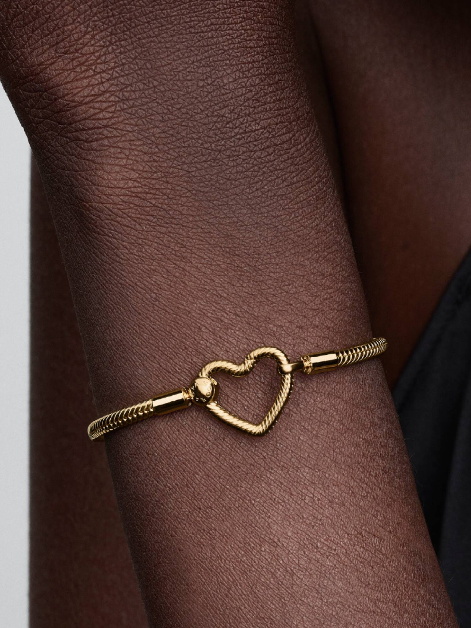 Pulseira Malha Snake Fecho Coração