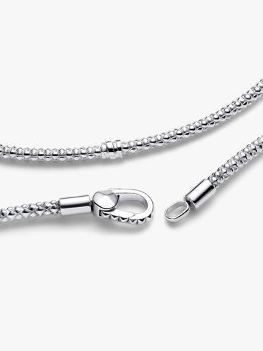 Pulseira de Corrente e Fecho com Tachas