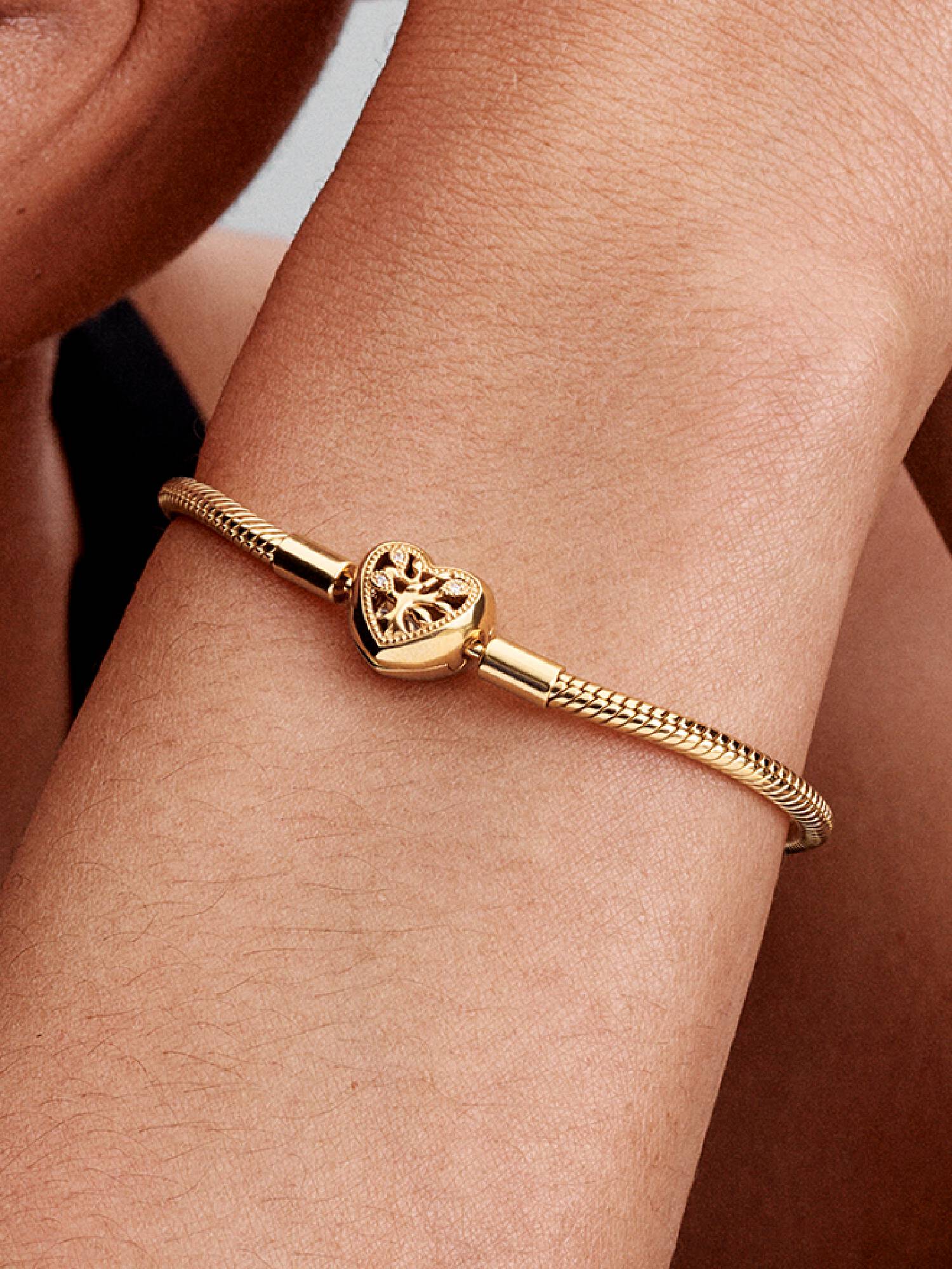 Pulseira Malha Snake Fecho Coração Árvore de Família