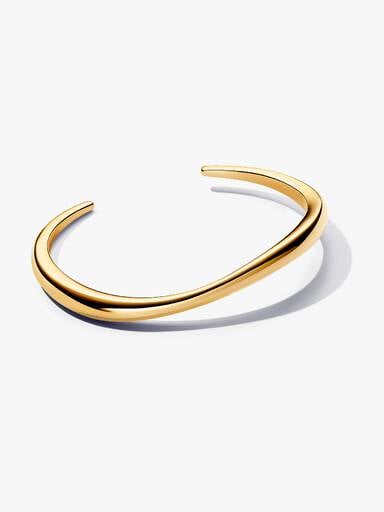 Pulseira aberta com design orgânico