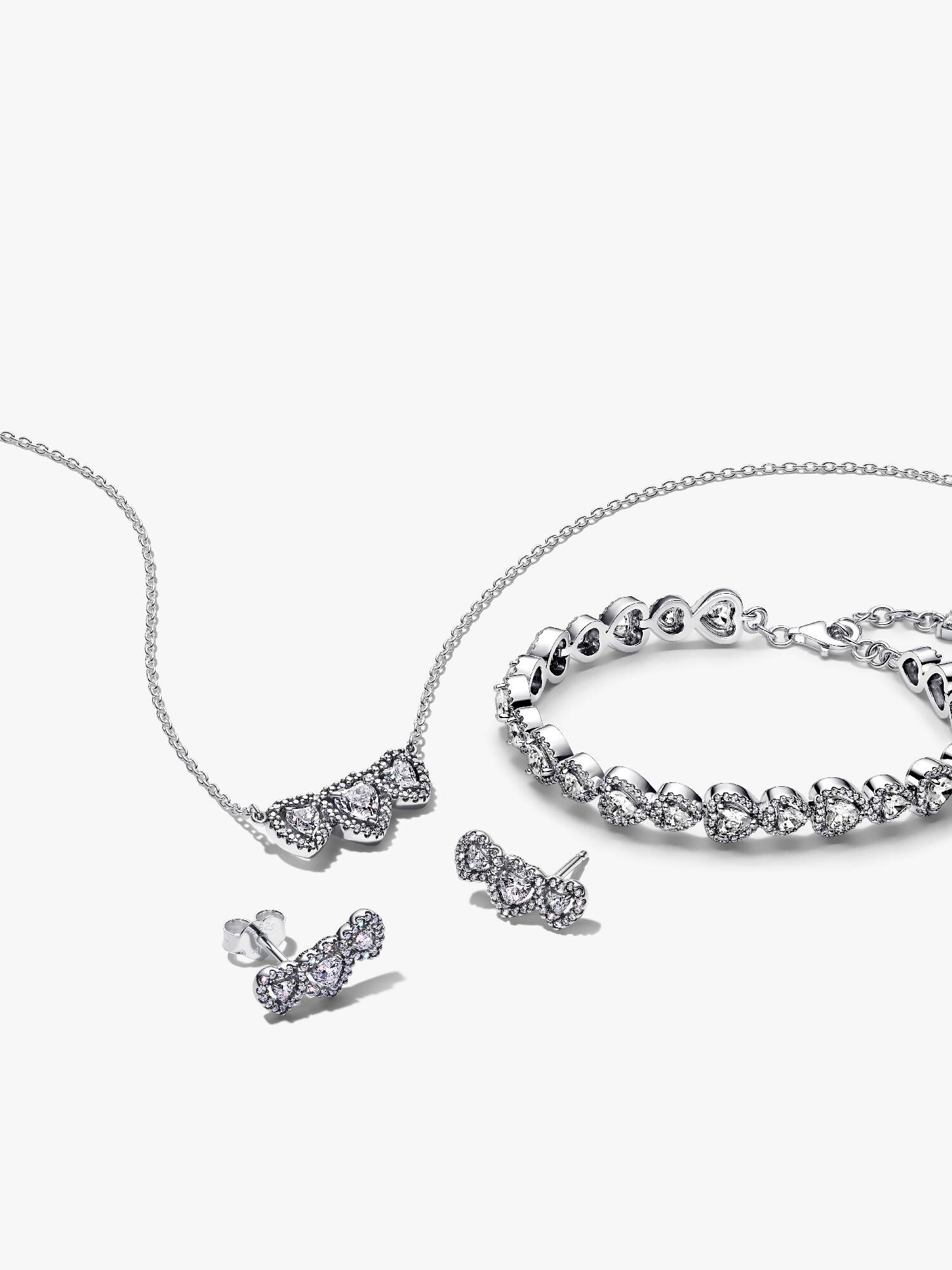 Conjunto Presente Colar, Pulseira e Brincos Coração Halo