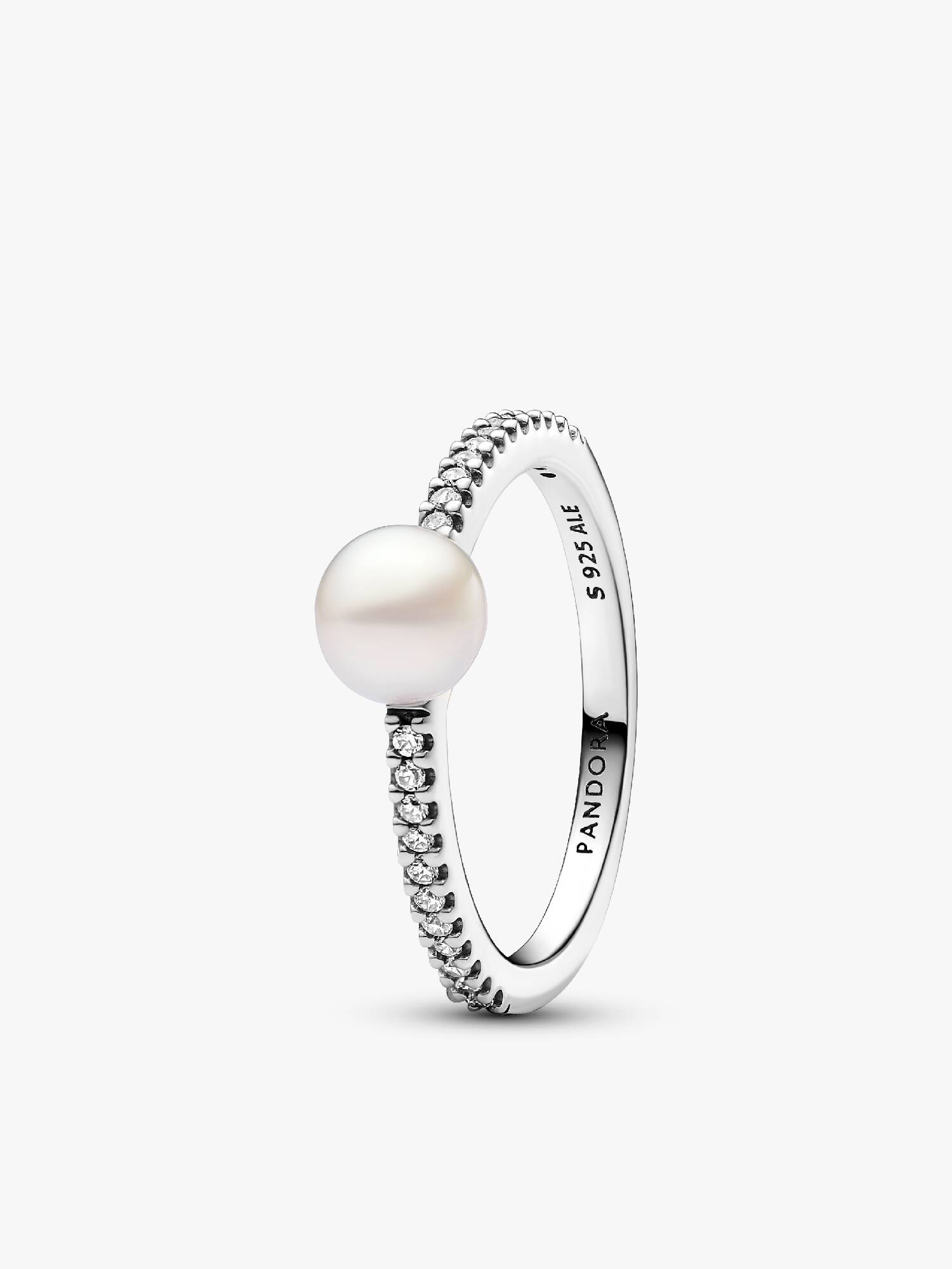 Anel Treated Freshwater Cultured Pearl & Pavé
