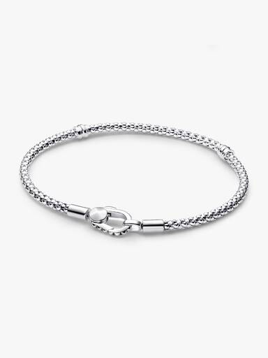 Pulseira de Corrente e Fecho com Tachas