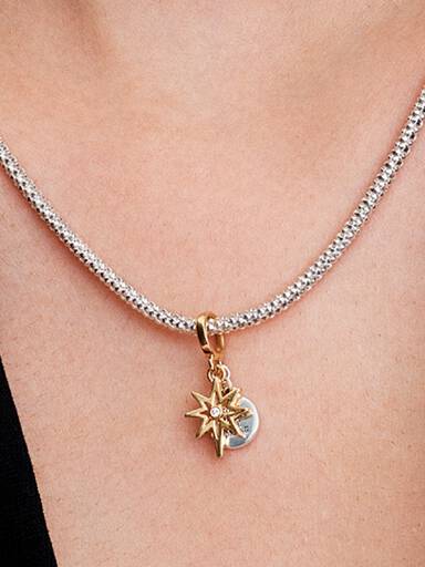 Conta Pendente Estrela do Norte Gravavel com Diamante Criado em Laboratorio0.009 ct TW