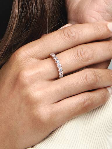 Anel Sparkling Row Eternity