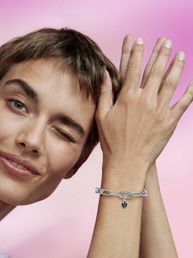 Mini-Conta Pendente Coração Chakra Preto Pandora ME