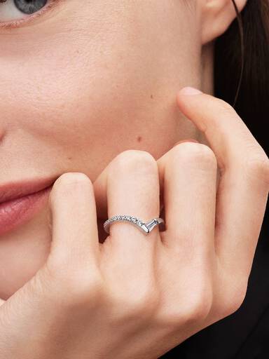Anel Aro Pavé Baguette Tiara