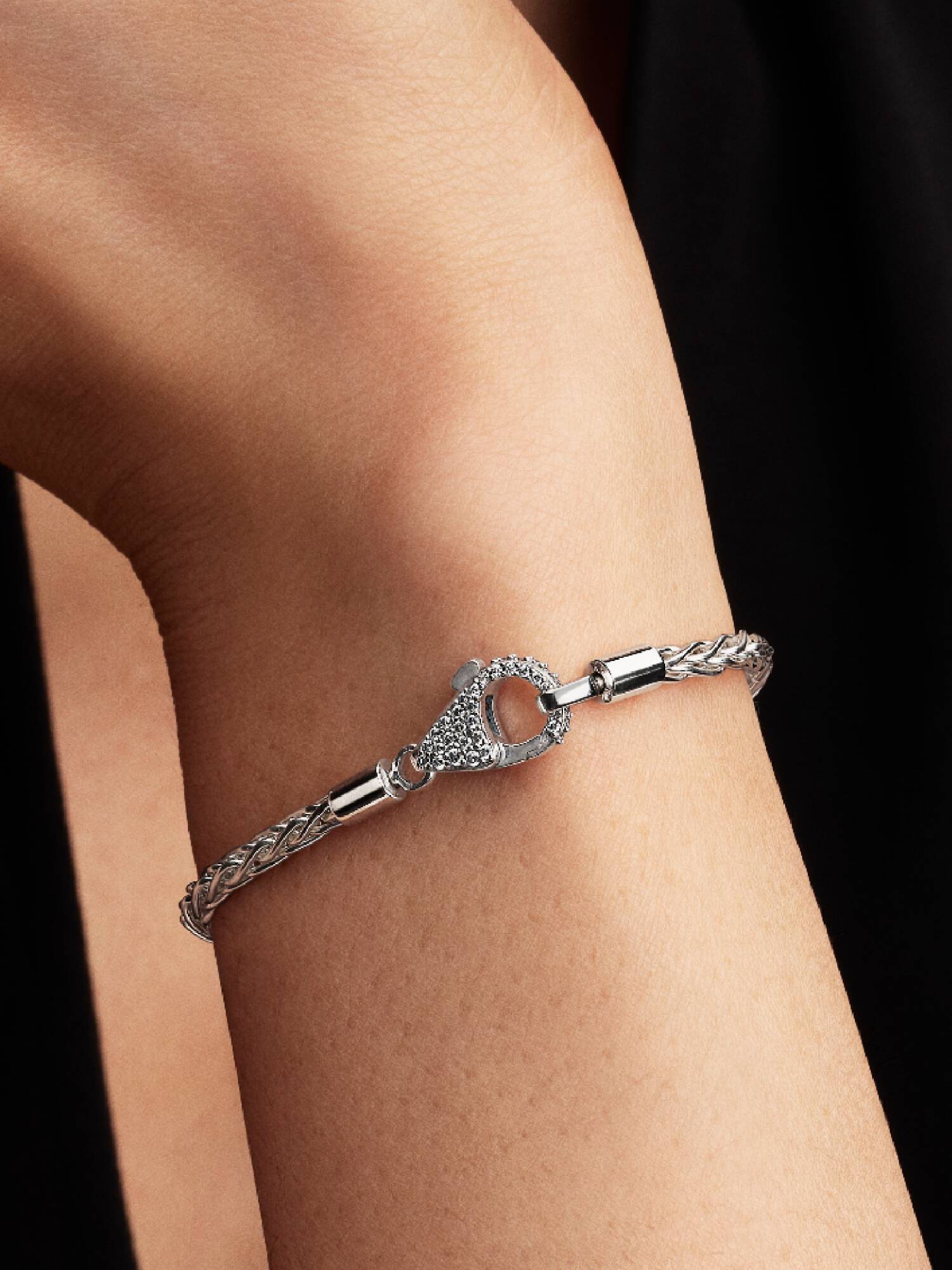 Pulseira de Corrente Espiga Fecho Pavé