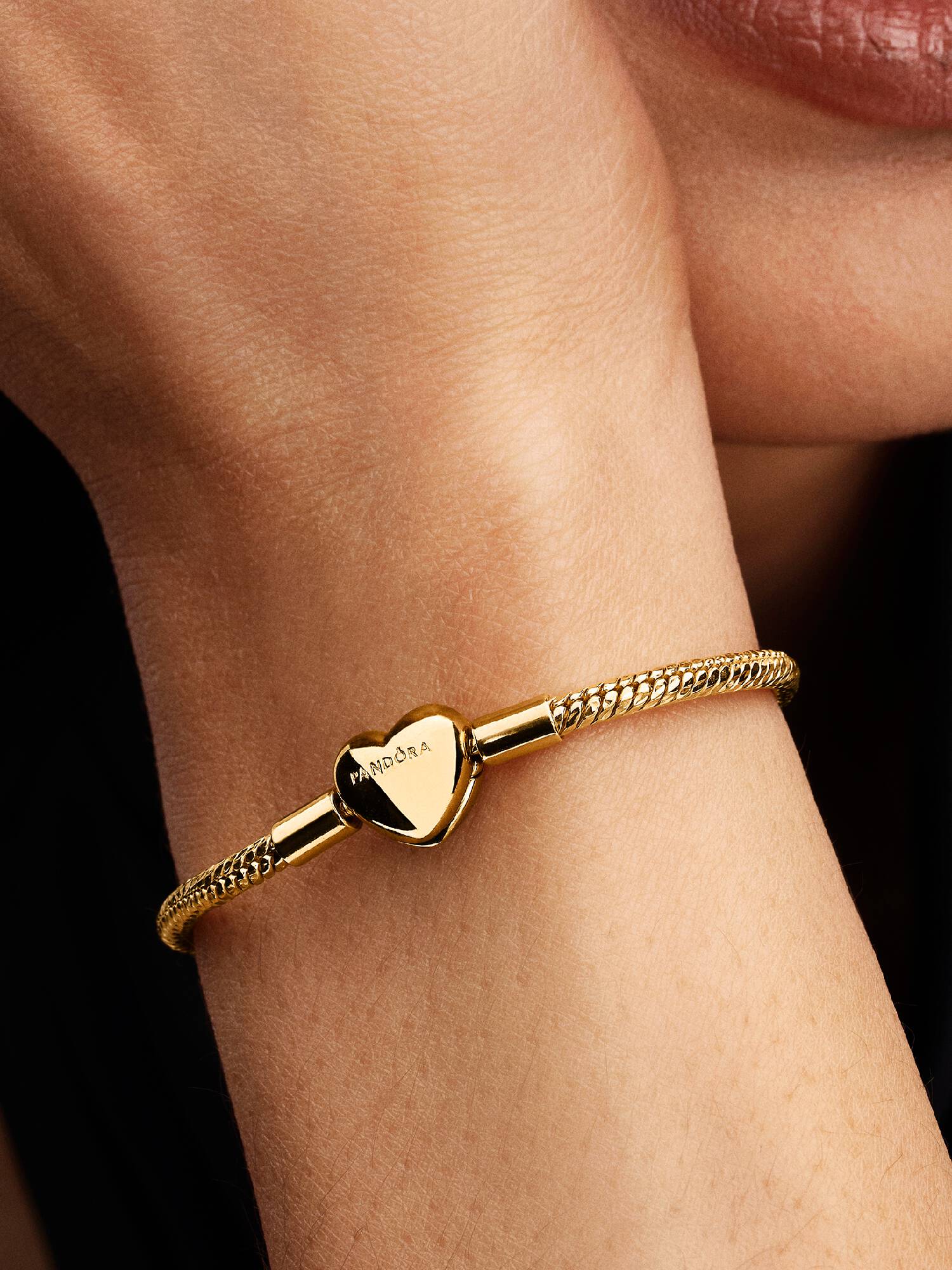 Pulseira Malha Snake Facetada Fecho Coração