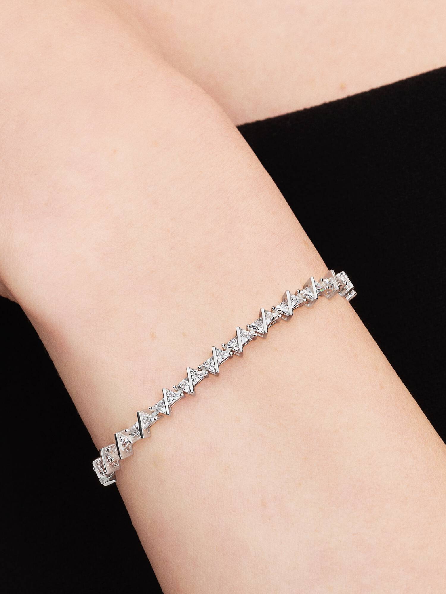 Pulseira de Ténis Triângulo Cintilante
