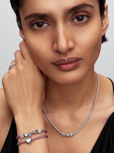 Pulseira Cordão Rosa Brilhante