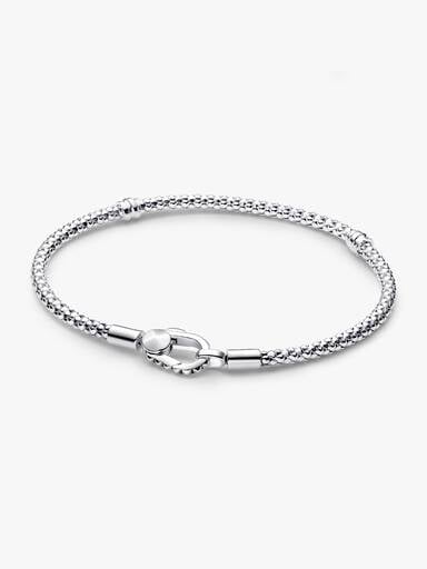 Pulseira de Corrente e Fecho com Tachas